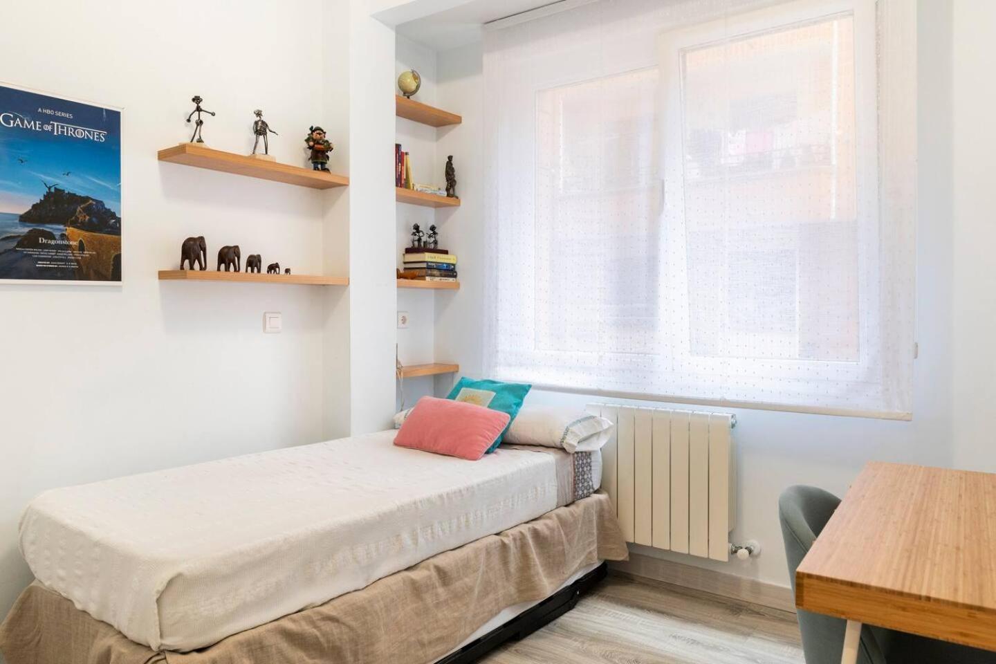 Amplio, Luminoso Y Moderno Cerca Del Casco Viejo Apartment Bilbao Luaran gambar
