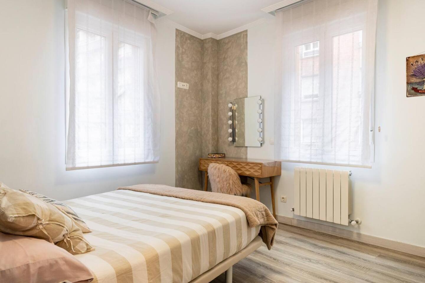 Amplio, Luminoso Y Moderno Cerca Del Casco Viejo Apartment Bilbao Luaran gambar